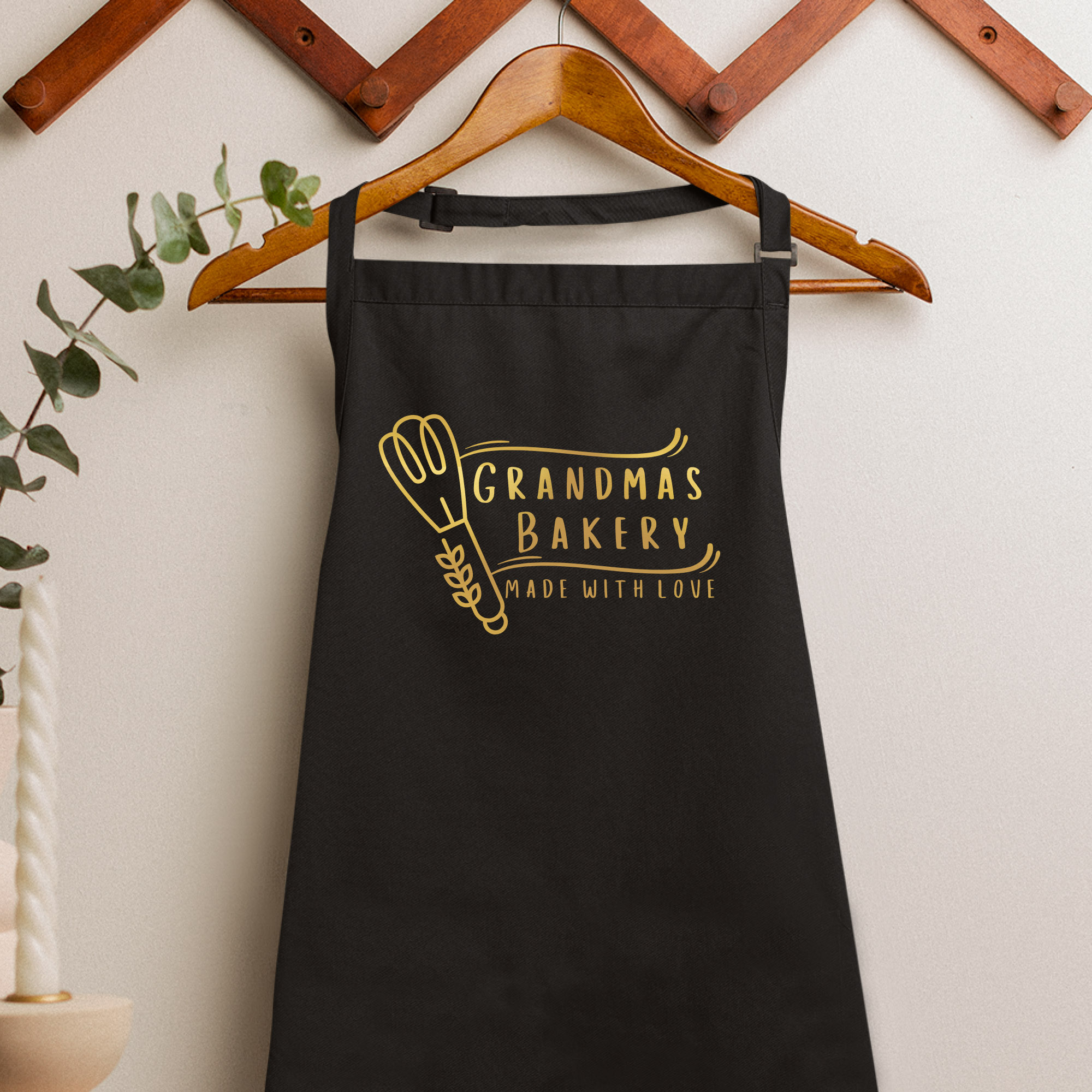 apron2 Grandmas Bakery personalised apron